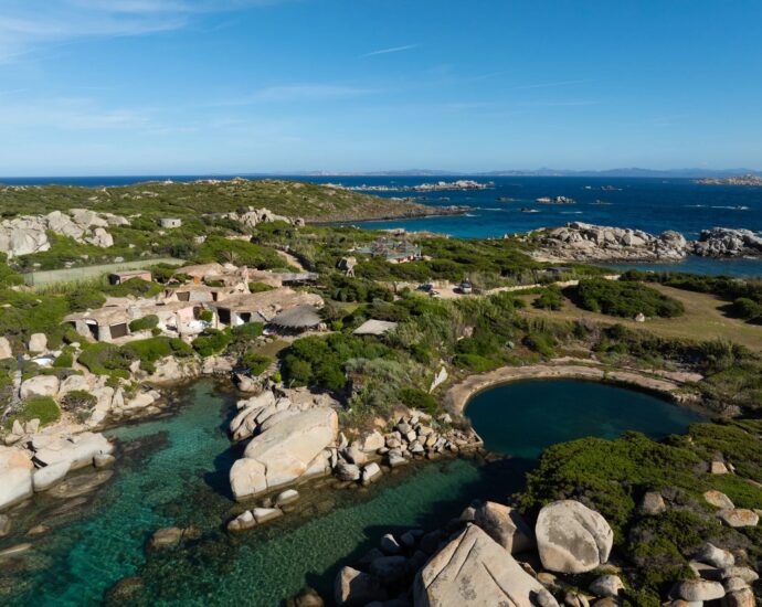 Ile de Cavallo, Propriété pied dans l&rsquo;eau, 9 chambres, vue mer, crique d&rsquo;accostage privée, plage à pied
