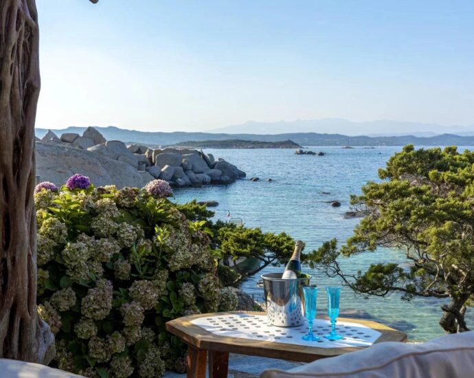Ile de Cavallo, Propriété pied dans l&rsquo;eau, 9 chambres, vue mer, crique d&rsquo;accostage privée, plage à pied