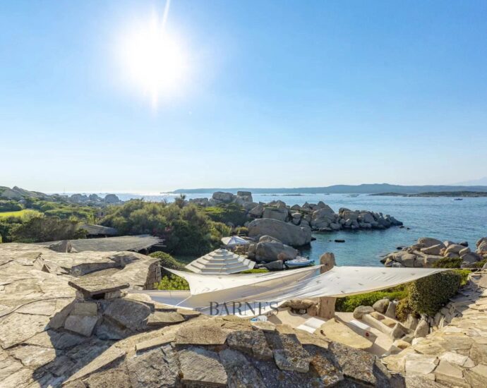 Ile de Cavallo, Propriété pied dans l&rsquo;eau, 9 chambres, vue mer, crique d&rsquo;accostage privée, plage à pied