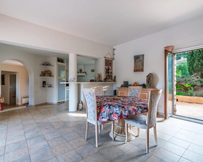 Marine de Davia, villa 4 chambres, vue mer, plage à pied
