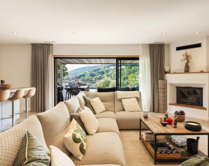 Ajaccio, Salario, Villa de standing en pierre , 4 suites, vue panoramique, Piscine