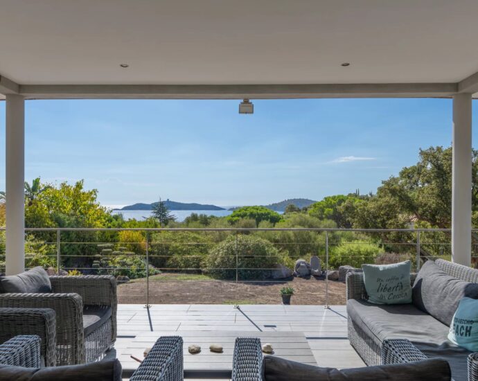 Exclusive Listing, Pinarello, Sea View Villa, 4 Bedrooms, Pool, Walking Distance to the Beach