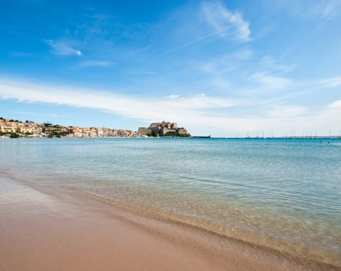 Calvi, New Development, Apartments from 1 to 3 Bedrooms, Close to the Beach, with  Partial Sea views