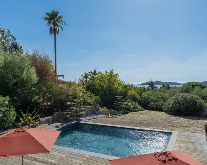 Exclusive Listing, Pinarello, Sea View Villa, 4 Bedrooms, Pool, Walking Distance to the Beach