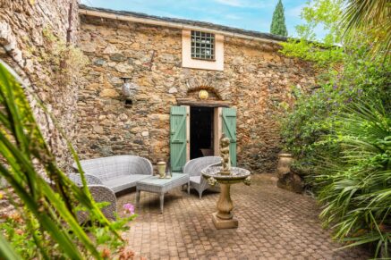 Oletta, Restored Mill, 3 Bedrooms, swimming pool, Valley and Mountain Views, Close to Beaches