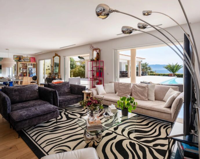 Ajaccio, Route des Sanguinaires, Villa vue mer panoramique, 5 chambres, piscine, plage à pied