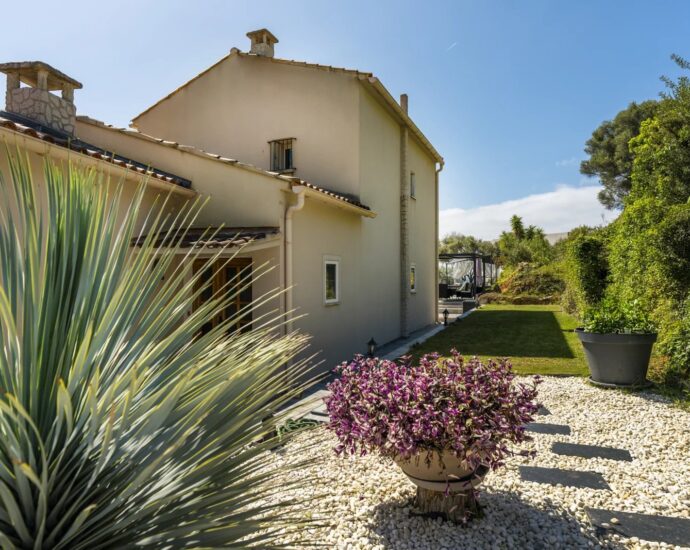 Ajaccio, Exclusivité, Villa, 5 chambres, vue mer panoramique, piscine, plage à pieds