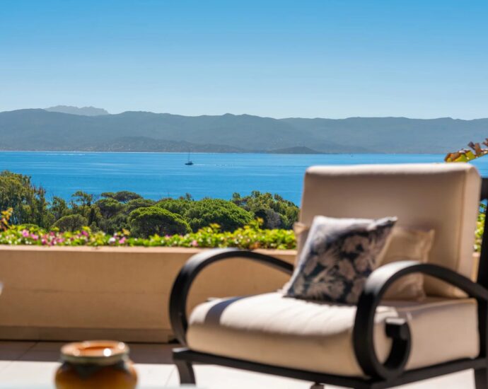 Ajaccio, Route des Sanguinaires, Villa with Panoramic Sea Views, 5 Bedrooms, Infinity Pool, Beach Within Walking Distance