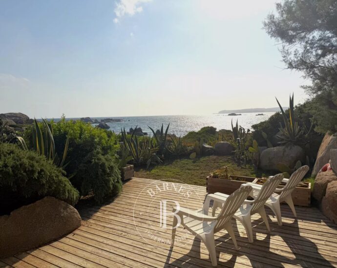 Ile de Cavallo – Appartement en rez-de-jardin – 4 pièces – Vue mer
