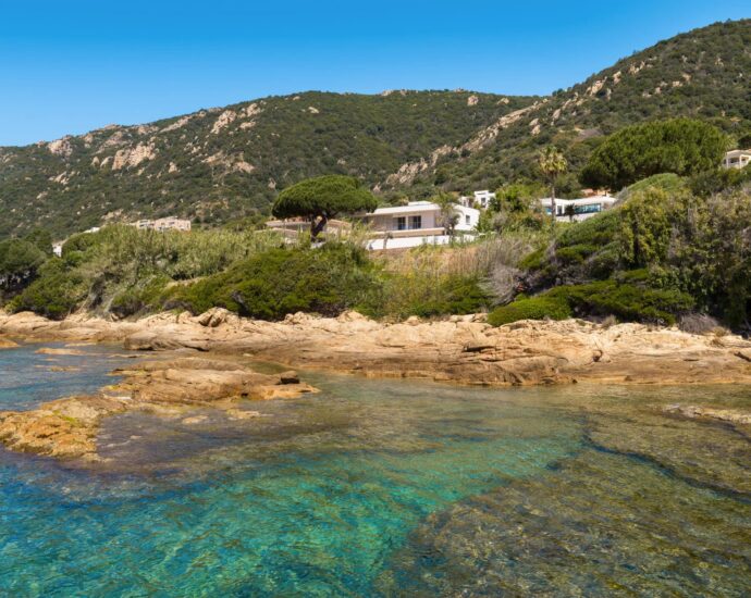 Exclusive, Ajaccio, Route des Sanguinaires,  Villa with panoramic sea views, 4 bedrooms, swimming pool, and walking distance to the beach