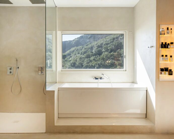 Cap Corse, Erbalunga, villa vue mer panoramique, piscine à débordement chauffée, proche Bastia