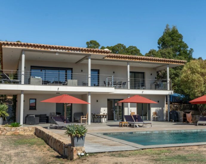 Exclusive Listing, Pinarello, Sea View Villa, 4 Bedrooms, Pool, Walking Distance to the Beach