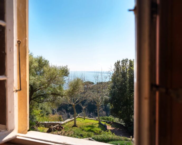 Bastia, Mansion, 4 bedrooms, swimming pool, close to the city center